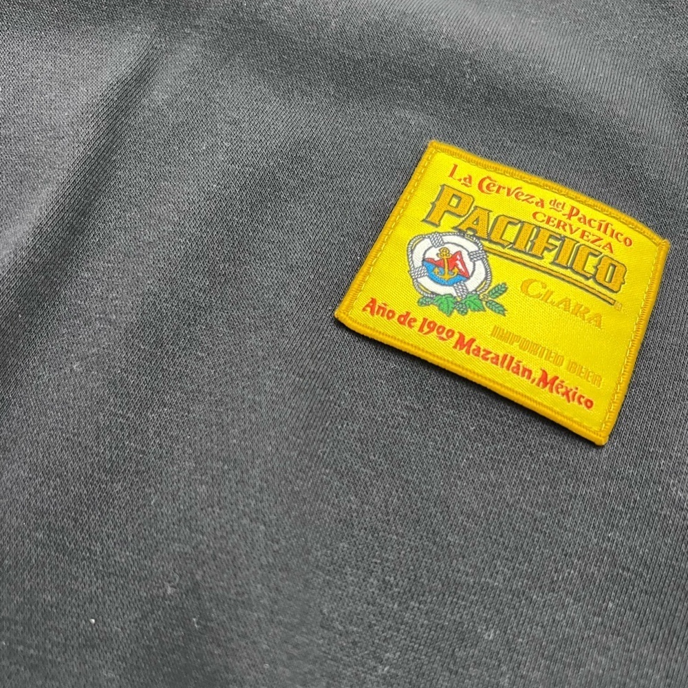 Quiksilver x Pacífico Black Crewneck Sweatshirt – Logo Patch Mens size small - Picture 8 of 8